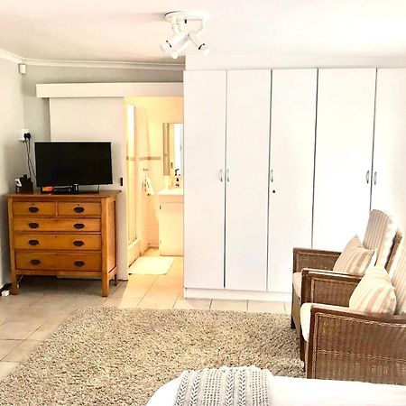 10Vdw Self Catering Apartments Durbanville Kültér fotó