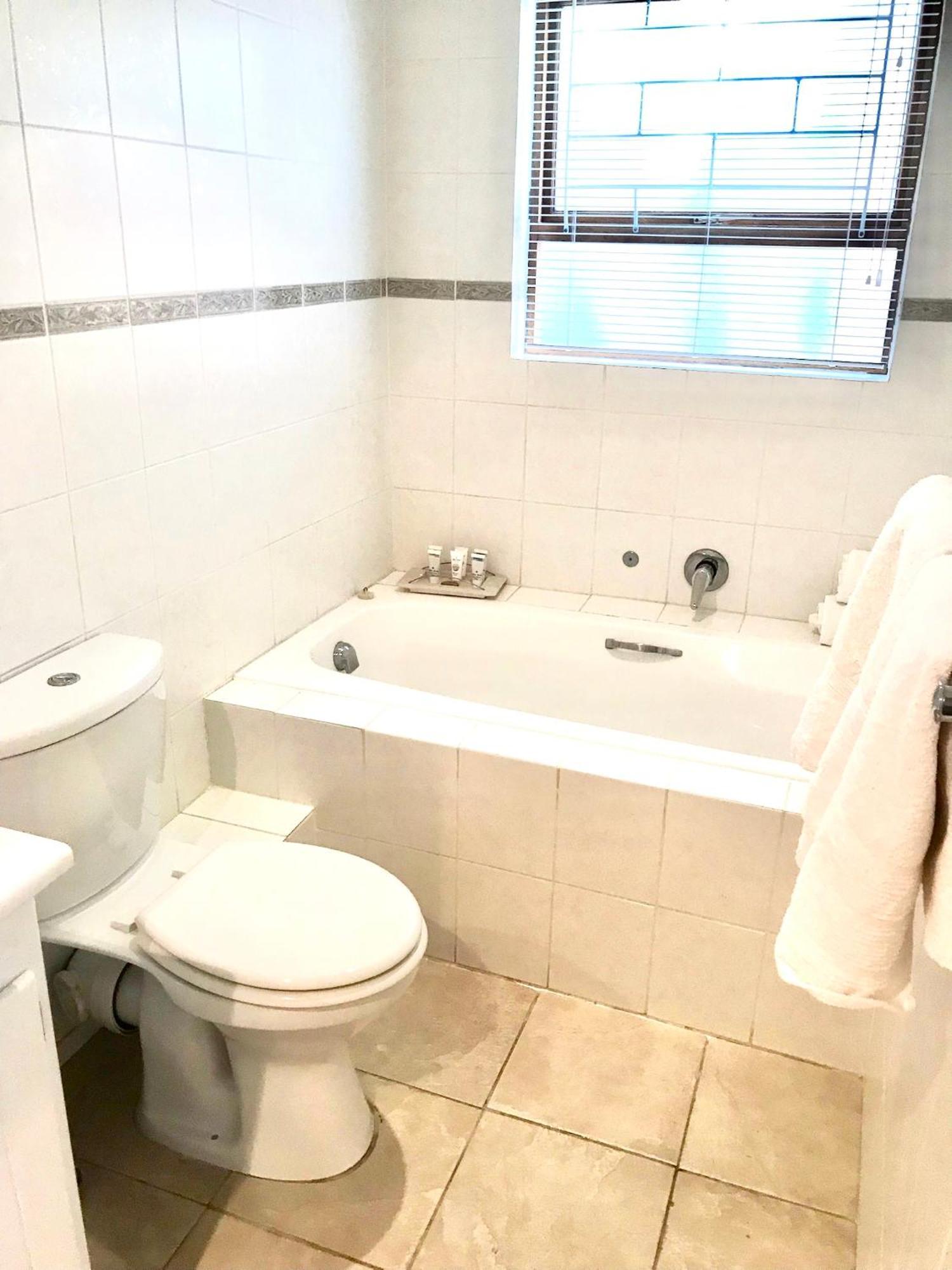 10Vdw Self Catering Apartments Durbanville Kültér fotó