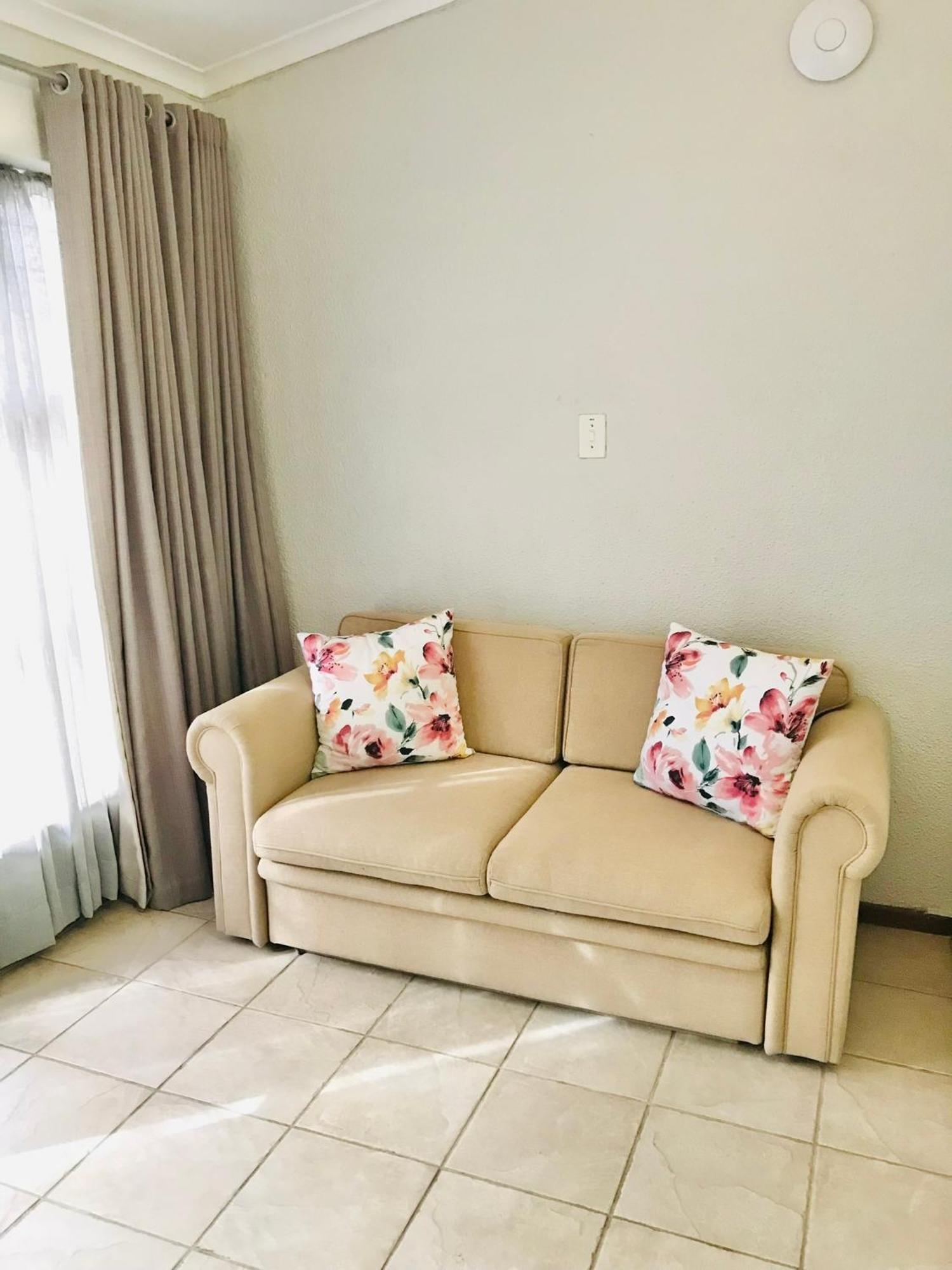 10Vdw Self Catering Apartments Durbanville Kültér fotó