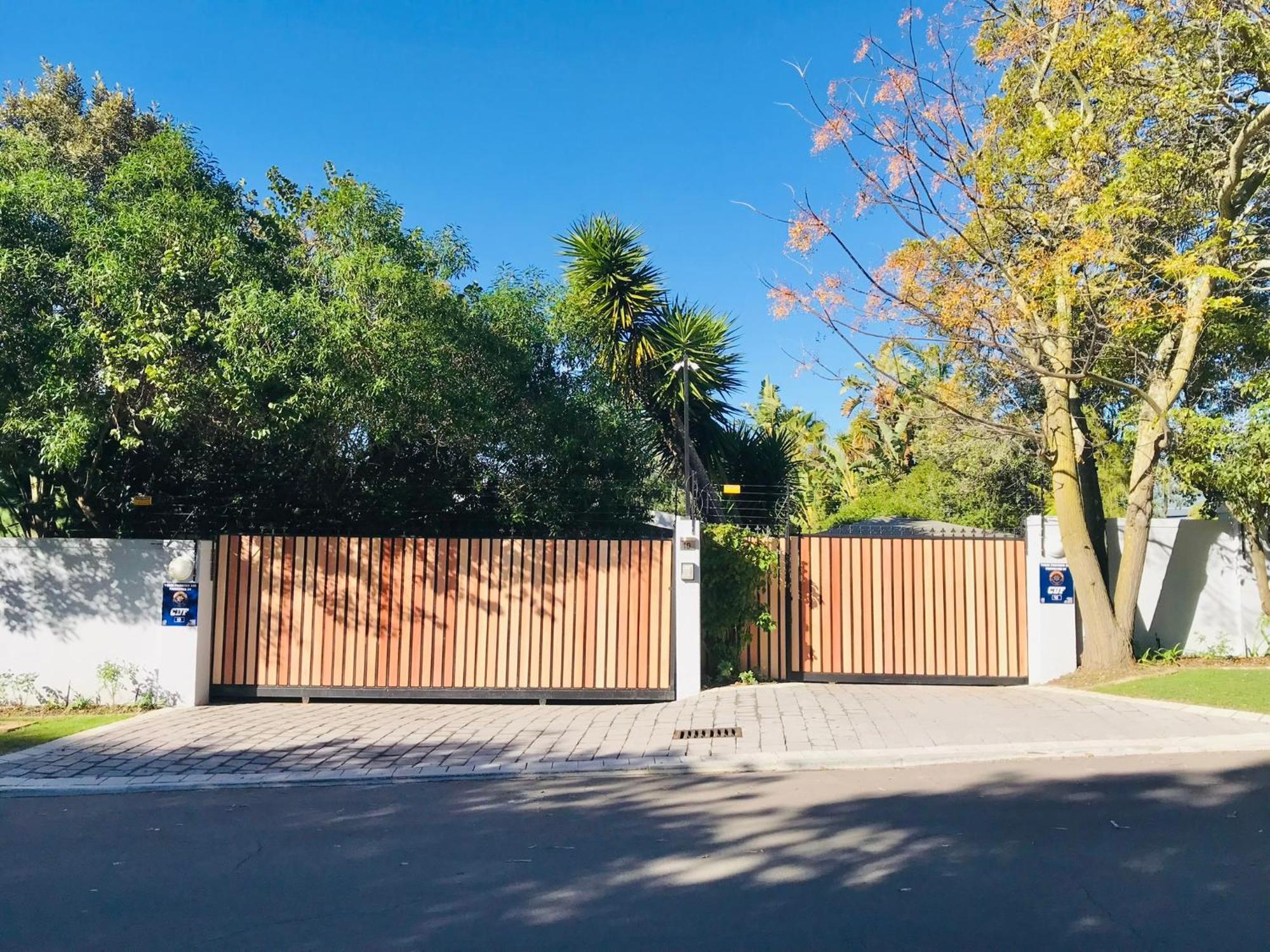 10Vdw Self Catering Apartments Durbanville Kültér fotó